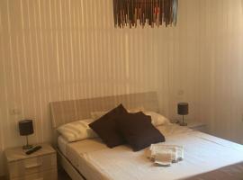 Hotel Foto: LINATE HOUSE