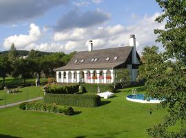 A picture of the hotel: Penzion Malá Paříž