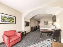 A picture of the hotel: La Quinta by Wyndham Tulsa - Catoosa