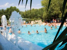 Hotel Photo: Happy Camp Mobile Homes in Grado