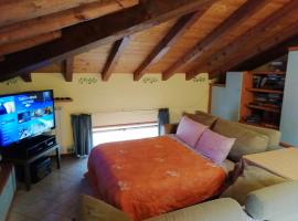 Zdjęcie hotelu: Dentella House, Attic in the Alps near airport