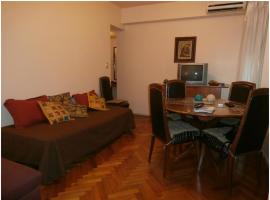 酒店照片: Departamento 2 ambientes privado cerca Acoyte y Rivadavia