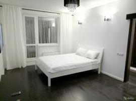 Hotel Photo: Apartment on Leningradskiy 76/26