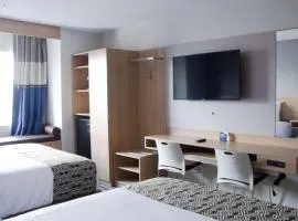 Microtel Inn & Suites by Wyndham Camp Lejeune/Jacksonville