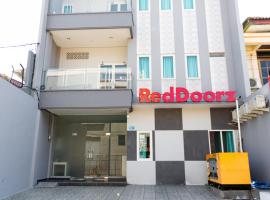 Hotel Photo: RedDoorz Near Gajah Mada Street Semarang