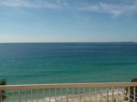 Constantinos Apartments, hotel in Lassi