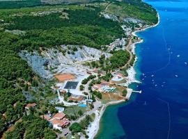 Apartments Kanegra Plava Laguna, khách sạn ở Umag