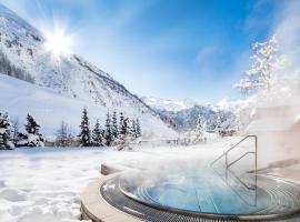 Hotel Alpenhof, hotel in Tux