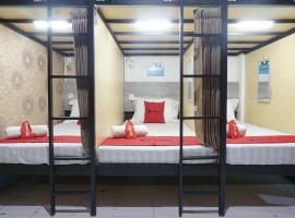 Hotel Photo: RedDoorz Hostel @ Borobudur Street