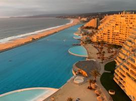 Condominio San Alfonso Del Mar - Vista Inmejorable, hotel v destinaci Algarrobo