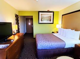 Gambaran Hotel: Travel Inn and Suites