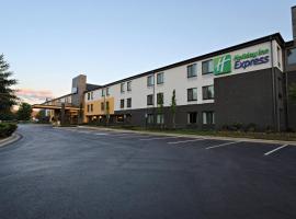 होटल की एक तस्वीर: Holiday Inn Express Brentwood-South Cool Springs, an IHG Hotel