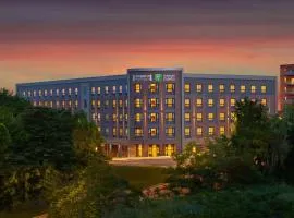Staybridge Suites - Quincy by IHG