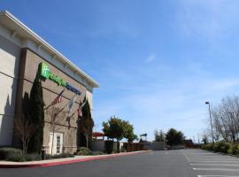 Gambaran Hotel: Holiday Inn Express Hotel & Suites Napa Valley-American Canyon, an IHG Hotel