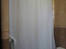 Hotelfotos: La Vista Private Room with Private bathroom