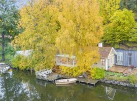 Zdjęcie hotelu: Peaceful, Picturesque Lake & Forest Retreat