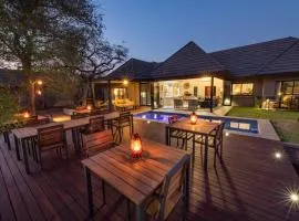 Moya Safari Lodge & Villa, hotell i Hoedspruit