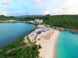 Royalton Antigua, An Autograph Collection All-Inclusive Resort, hotel v mestu Five Islands Village