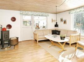 Hotel Photo: 6 person holiday home in Vinderup