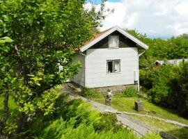 Hotel Foto: 6 person holiday home in Brastad