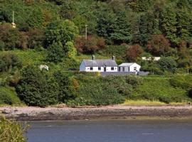 Cottage at Youghal Bridge, Hotel in DʼLoughtane Cross Roads