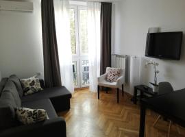 Hotel Foto: Private room in two room shared apartment near Saxon Garden, AIR CON