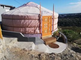 Yurta de Arico, hotel in Arico Viejo