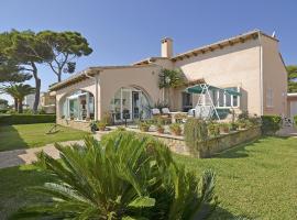 A picture of the hotel: Villa Xata