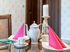 Villa Zdrojowa、オトムフフのホテル