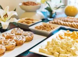 Holiday Inn Express Charleston-Civic Center by IHG