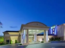 Holiday Inn Express Hotel & Suites Christiansburg, an IHG Hotel, hotel en Christiansburg