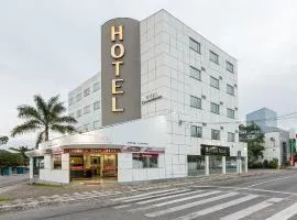 Eunapolis Plaza Hotel, khách sạn ở Eunápolis