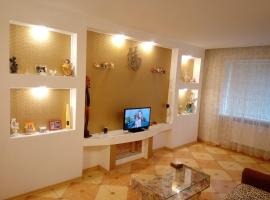 Gambaran Hotel: Stylish Spacious 2 Rooms Apartment in the Very Center