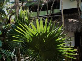 รูปภาพของโรงแรม: Jungle Beach Tree House