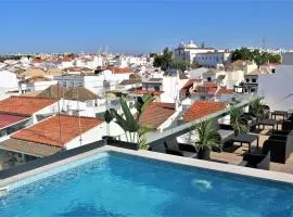 Authentic Tavira Hotel، فندق في تافيرا