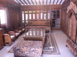 Gambaran Hotel: Omah Limasan Jawa