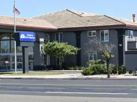 Americas Best Value Inn Manteca โรงแรมในมันเทกา