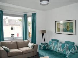 Фотографія готелю: Lovely Edinburgh Apartment With Parking - Sleeps 6