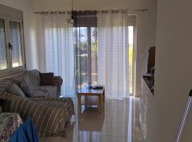 รูปภาพของโรงแรม: 1st Floor Apartment