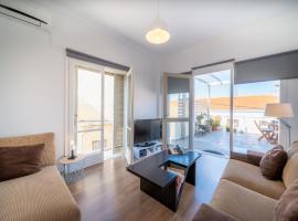 Hotel kuvat: The ROOF - Flat Sea View in Aegina Town