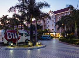 A picture of the hotel: Best Western Plus Paramount Hotel