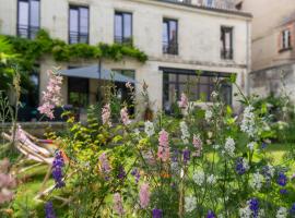 Photo de l’hôtel: Escale Rochelaise, gîte urbain avec SPA bain nordique et sauna tonneau