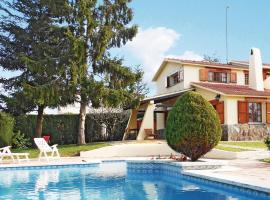 Hotel foto: Beautiful Home In Lametlla Del Valles With Outdoor Swimming Pool