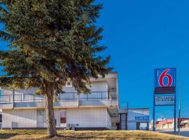 Fotos de Hotel: Motel 6-Fort St. John, BC