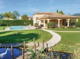 Foto do Hotel: Nice home in Prades sur Vernazobre w/ Outdoor swimming pool, Outdoor swimming pool and 3 Bedrooms