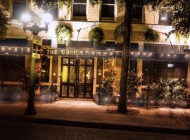 ホテル写真: O'Brien Riverwalk Boutique Hotel