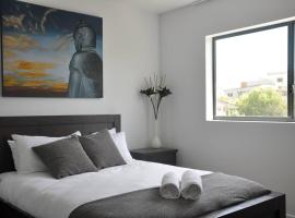 Zdjęcie hotelu: Spacious 2 Bed 2 Bath Unit - LUMA APARTMENTS