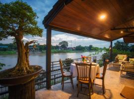 Hotel Photo: Cattani's Riverside Home