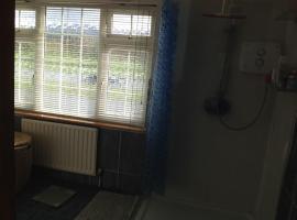 Hotel Photo: 307 Glenview lawn tallaght Dublin 24