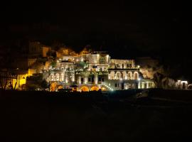 Hotel Photo: Lavender Cave Hotel